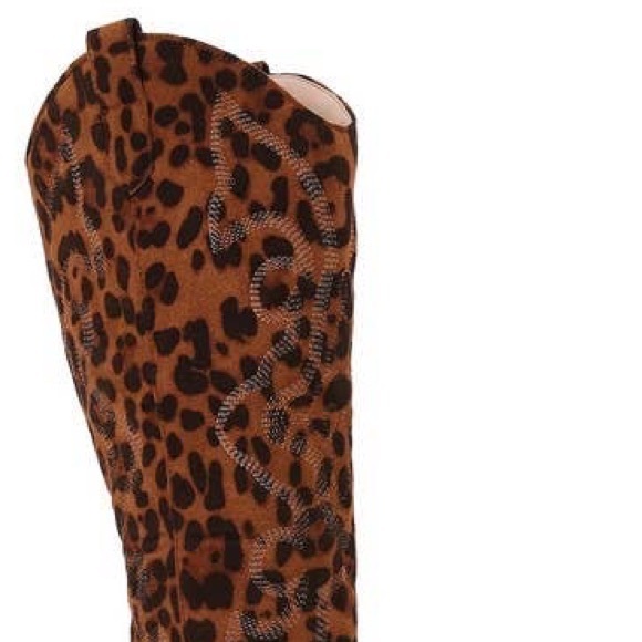 Berness Arizona Leopard Print Western Embroidered Low Heeled Cowboy Boots - Picture 2 of 8